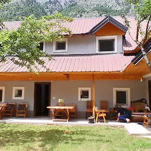 Inn Bujtina Sherifaj, Valbone