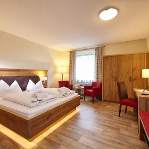 https://aura-hotel-saulgrub.com-bavaria.com